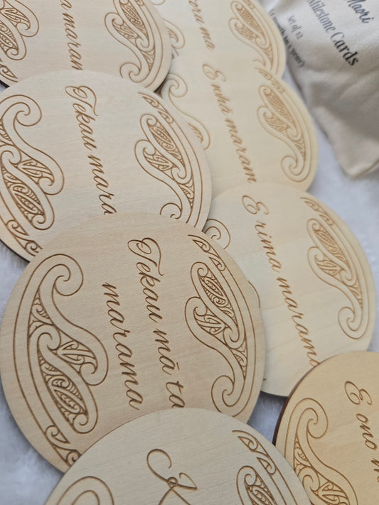 Milestone Cards 1 month - 1 year (double-sided Maori/English)