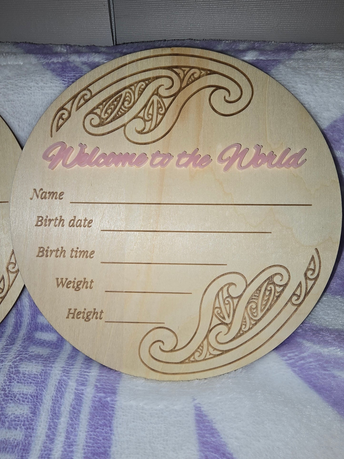 Baby Announcement Disc - double sided Maori/English (Pink)